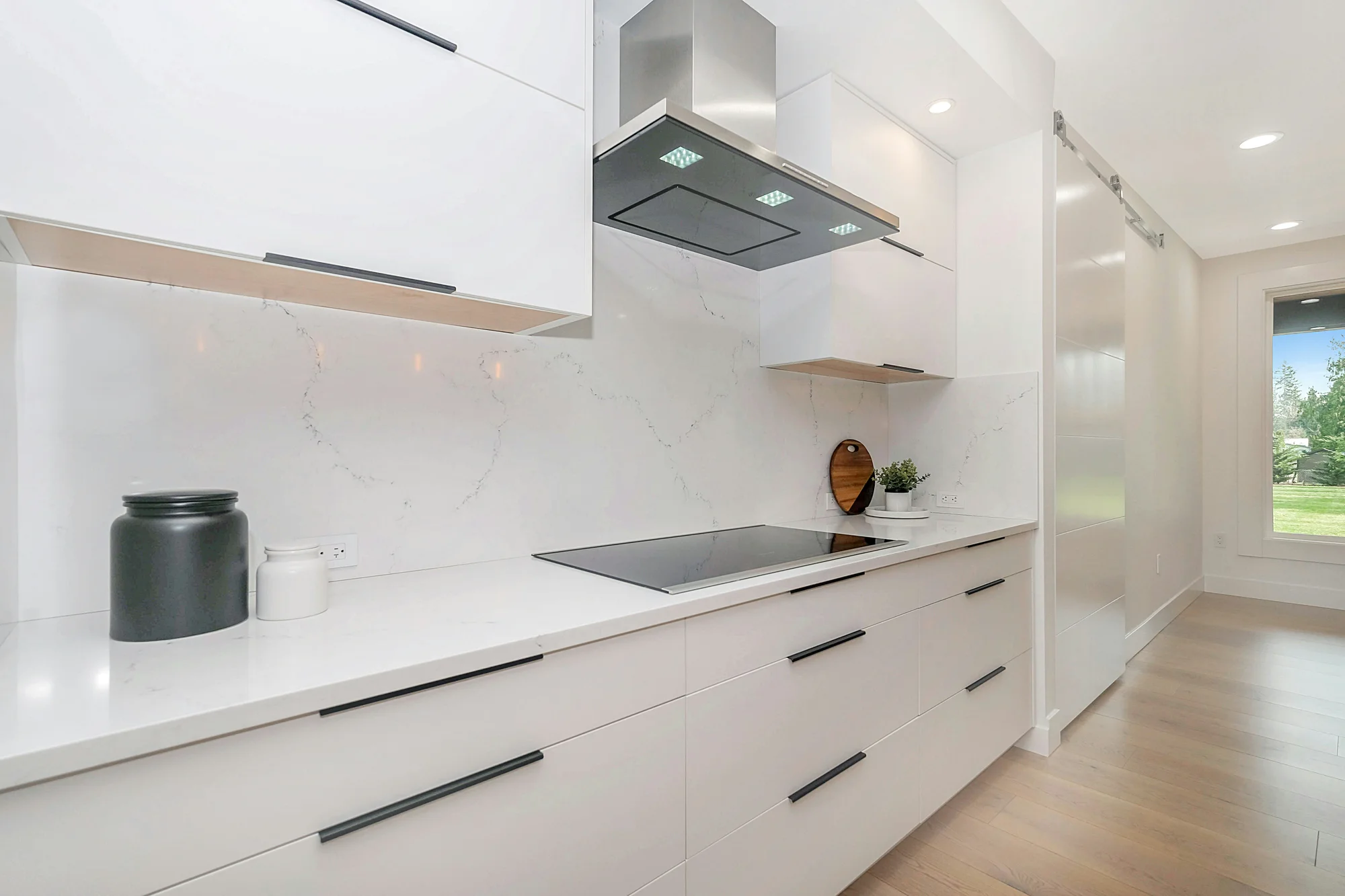 Færdigt køkken efter renovering i Aalborg